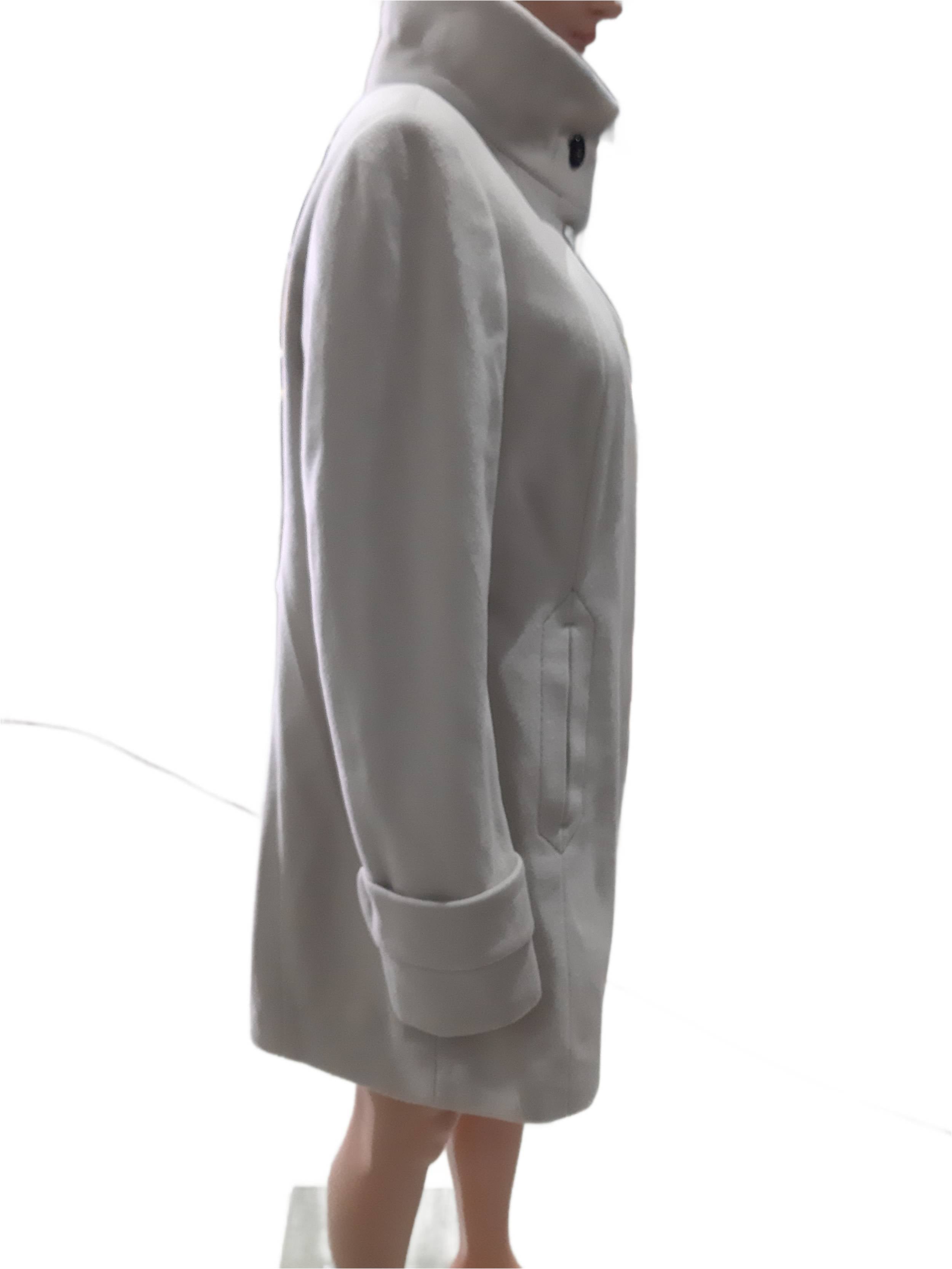 GIL BRED Women's elegant coat, nude color