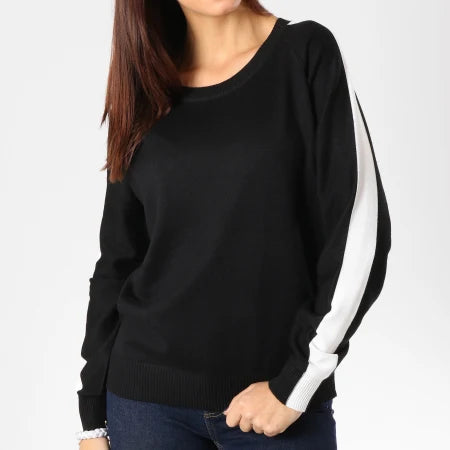 WILLIAM DE FAYE Thick cashmere blouse, black with white trim