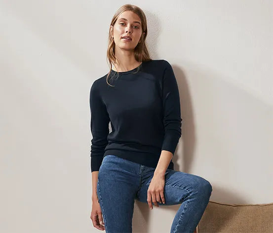 Long-sleeved blouse made of pure wool, dark blue