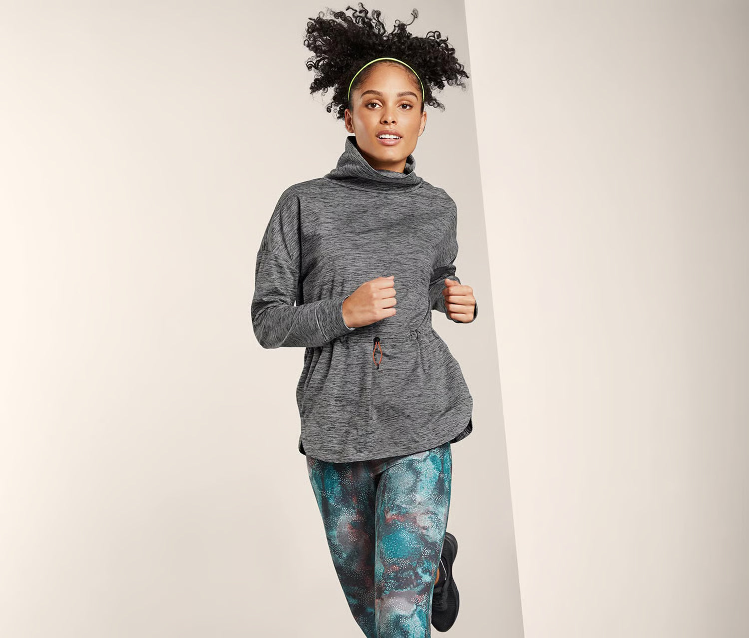 Дамски спортен суитчърт, сив