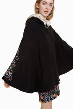 Дамско пончо Desigual Gipsy Garden, черно