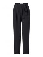 Sporty-elegant trousers with pleats and ties, black 