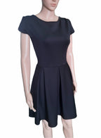 Women's knitted open-back dress, black