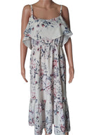 Women's summer dress with floral motifs