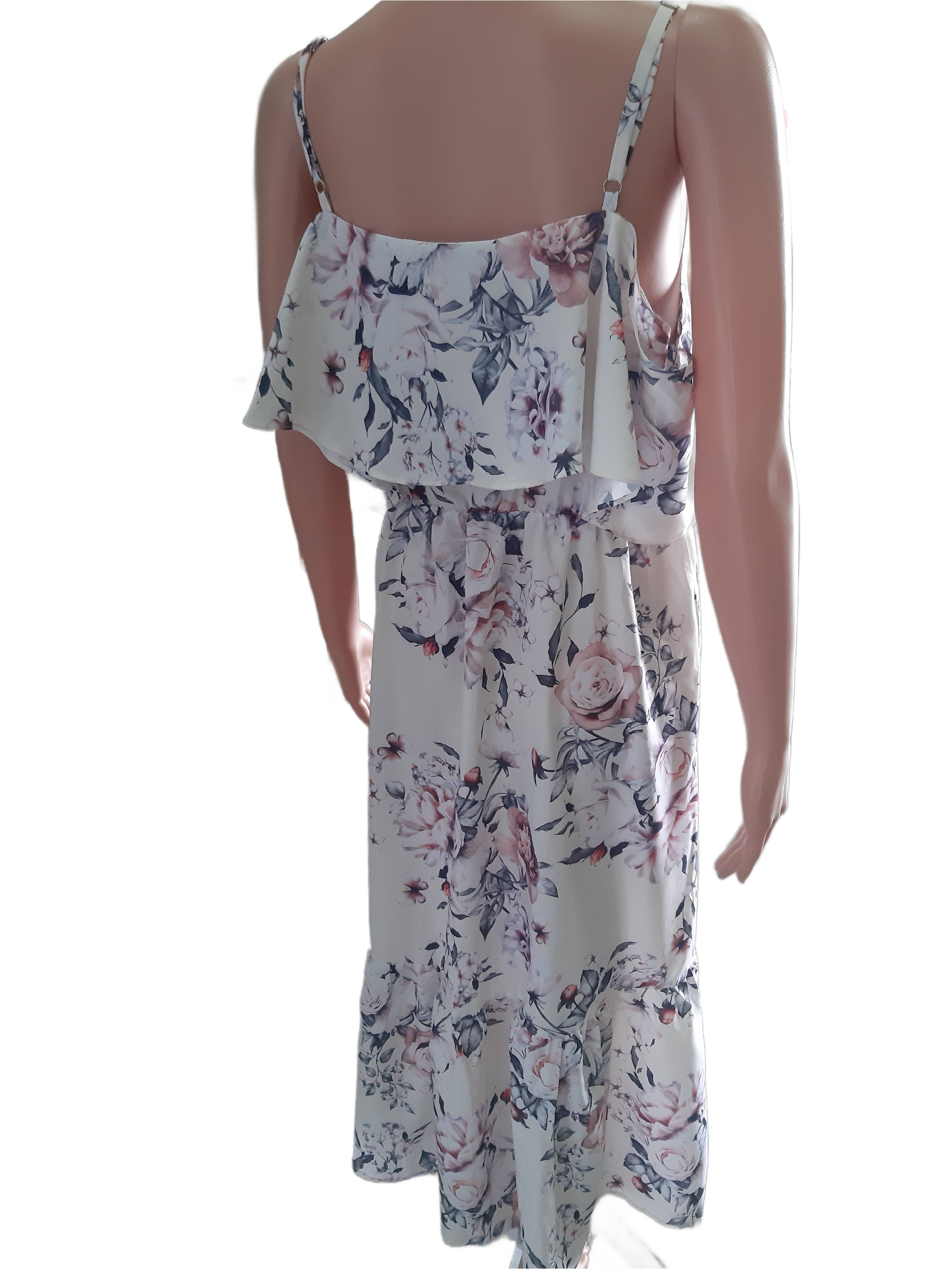 Women's summer dress with floral motifs