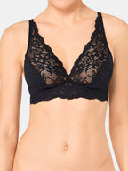 Дантелен сутиен без подплънки Triumph Amourette Charm