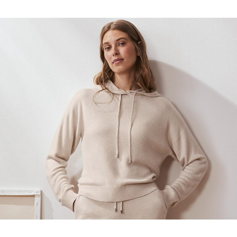 Плетен дамски суитчърт с дълъг ръкав, бежов