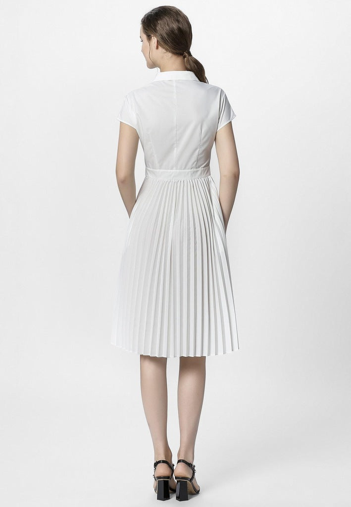 Apart Women's sporty-elegant pleated dress, white