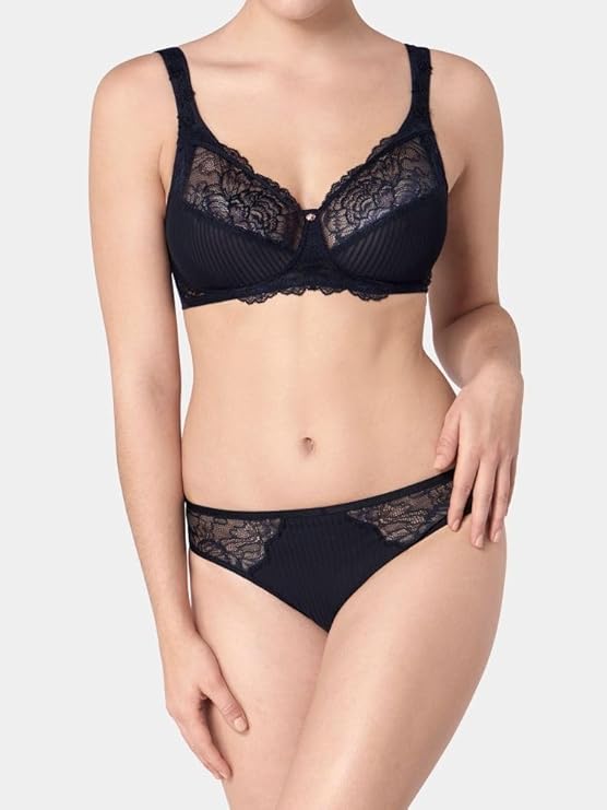 Сутиен без банели с дантела Triumph Peony Florale N