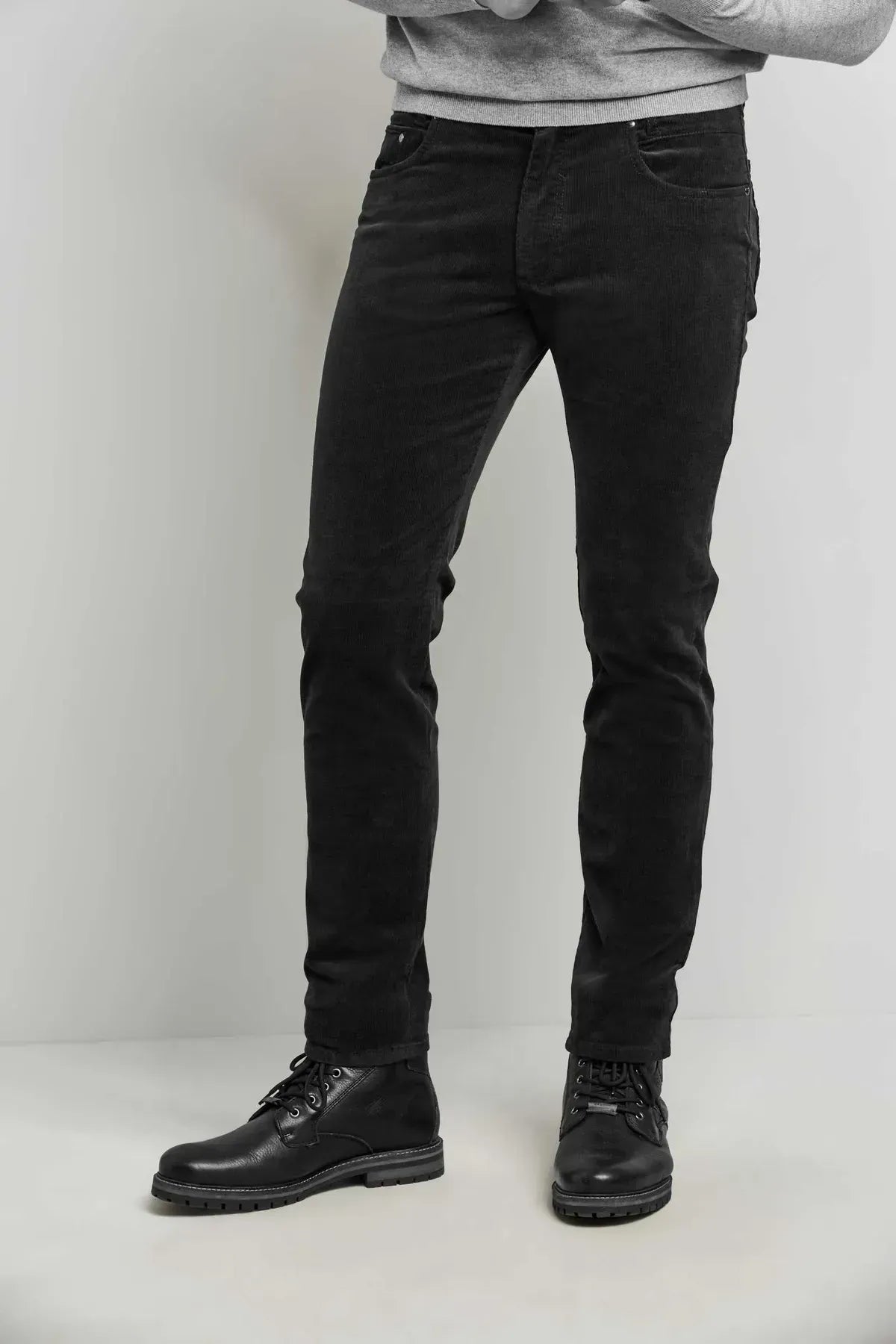 Men's classic Bugatti jeans, black 