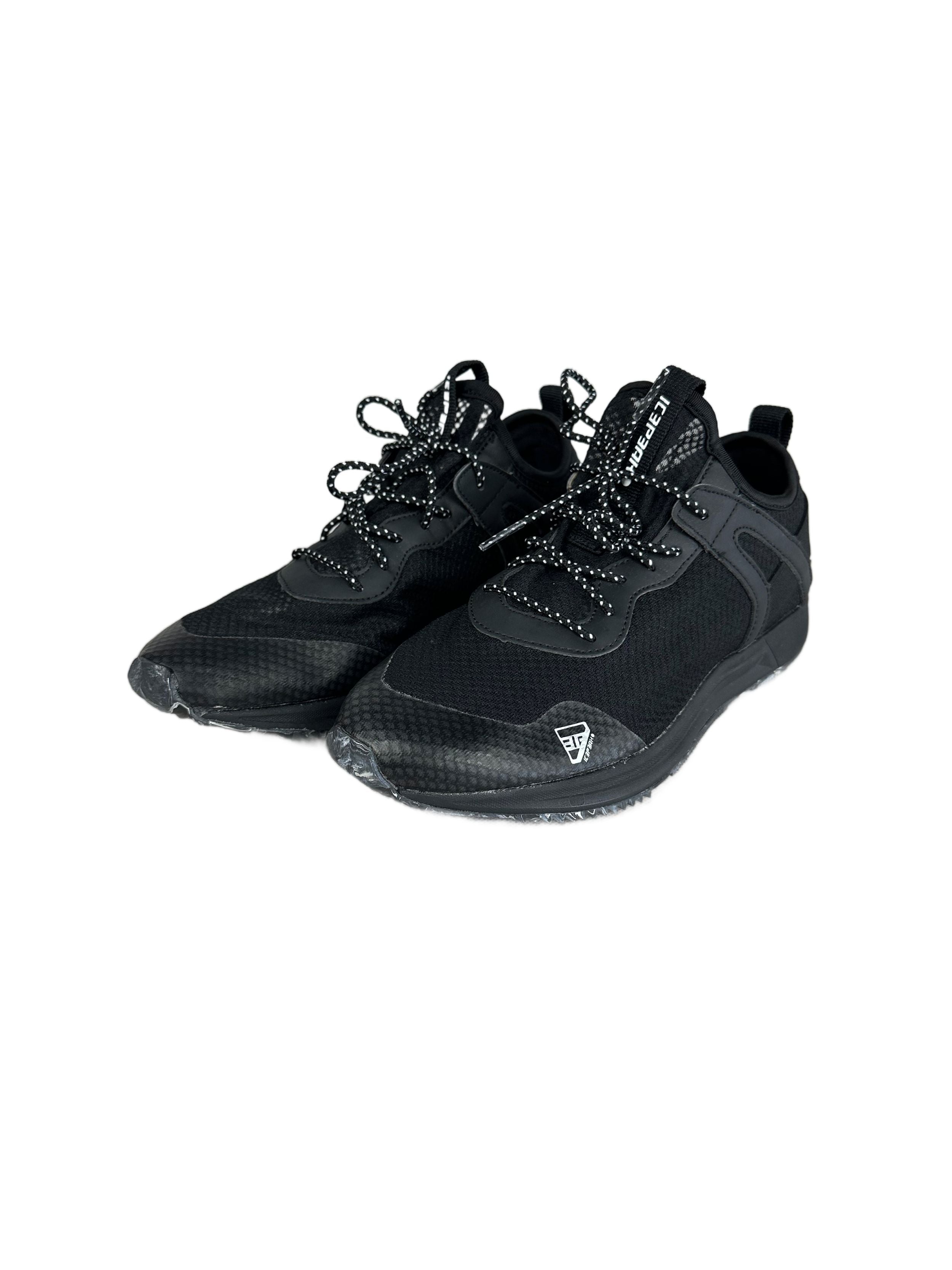 Women's Icepeak track shoes, black