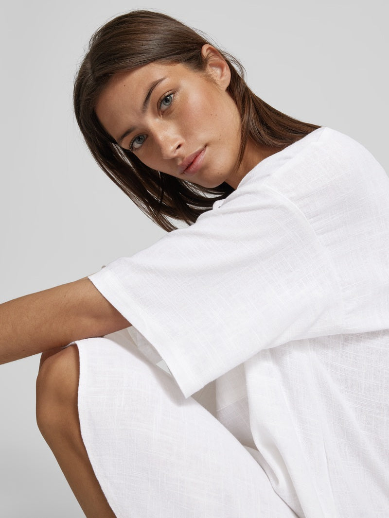 VERO MODA Women's linen tunic with short sleeves, white
