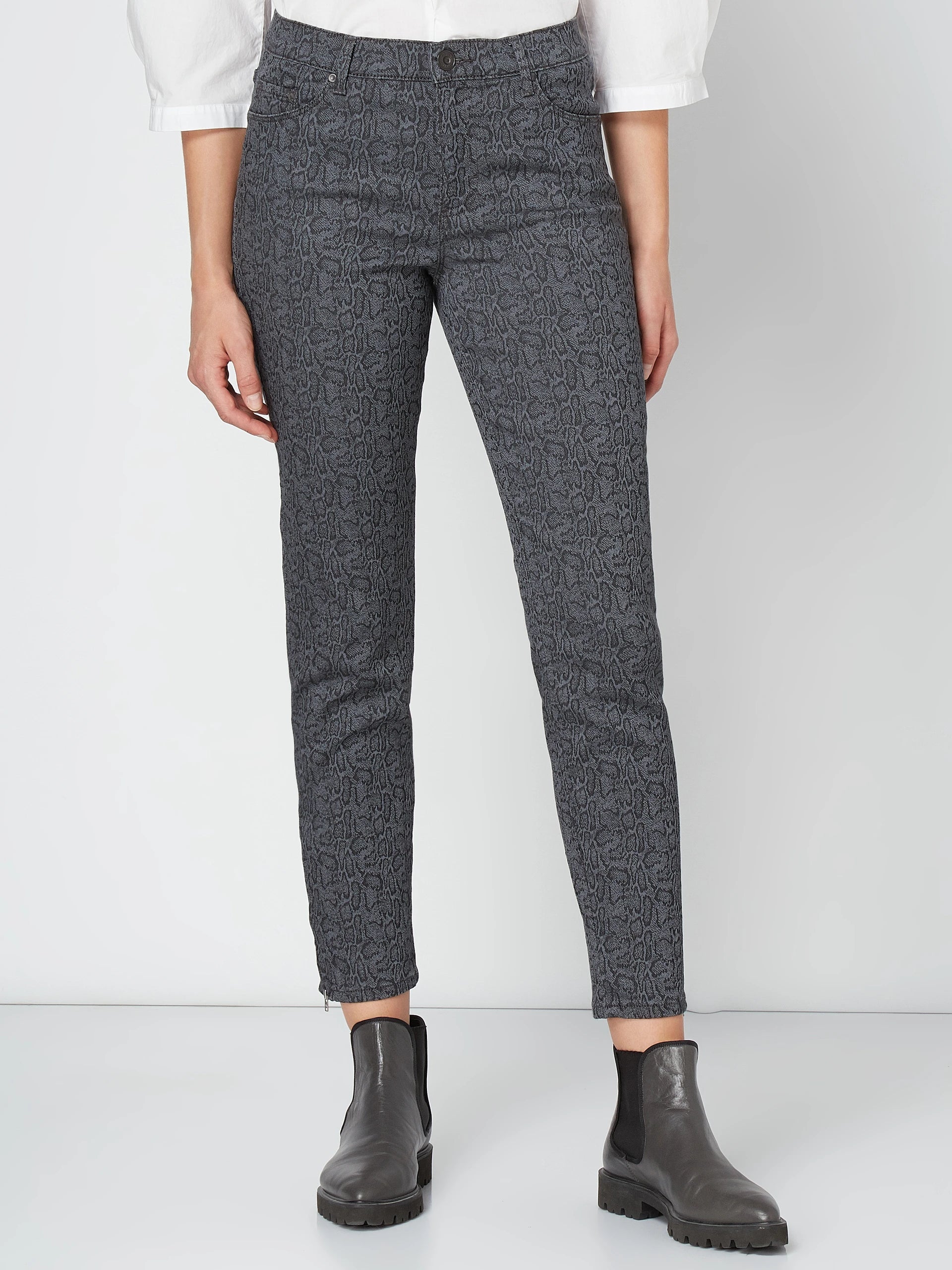 Women's snake-effect trousers Brax Carola