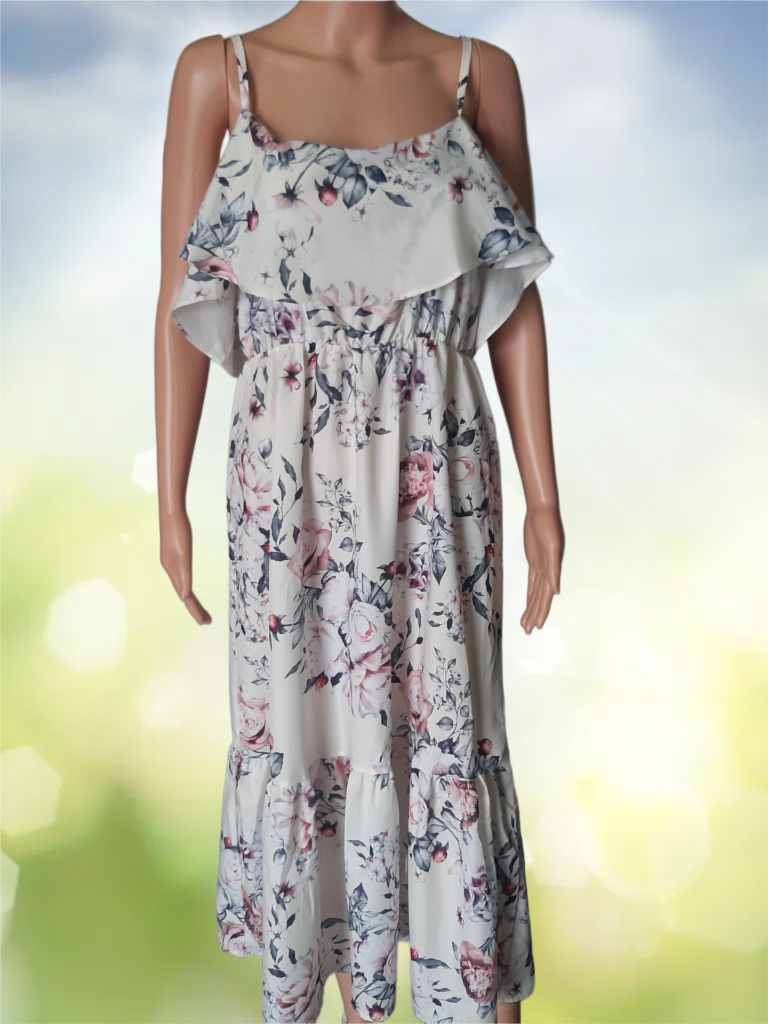 Women's summer dress with floral motifs