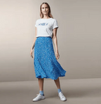 Casual skirt in a classic shape, blue and white 