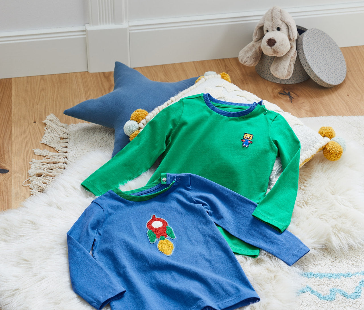 Set of 2 children's long-sleeved T-shirts, blue and green 