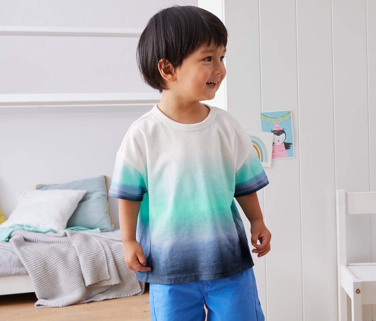 Children's T-shirt for boys made of organic cotton, white-turquoise-blue 