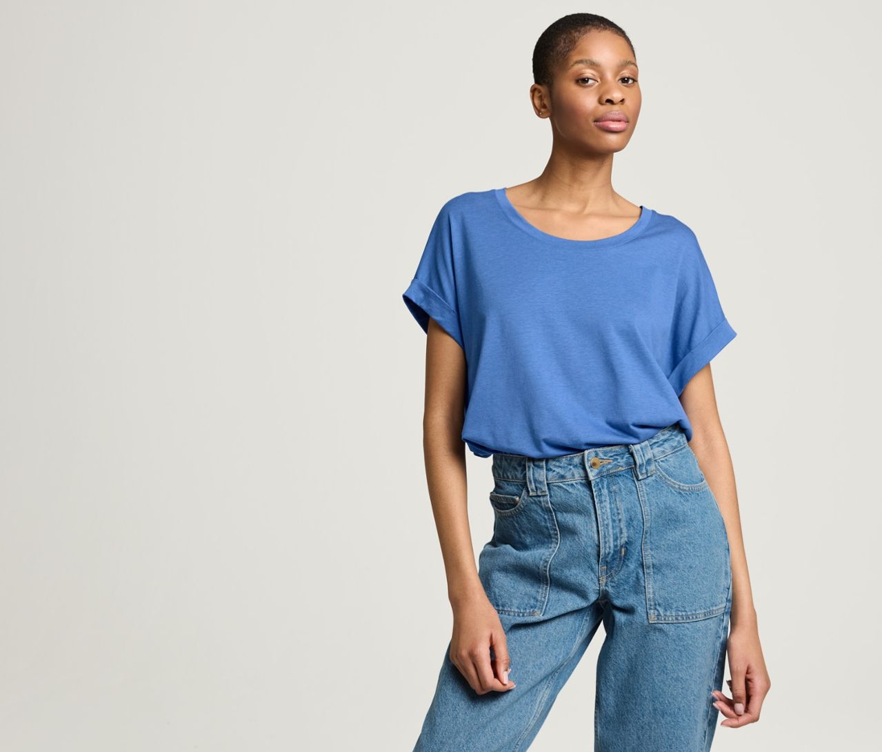 Стилна дамска тениска oversize стил