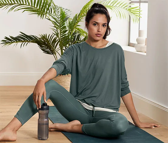 Спортна дамска тениска DryActive Plus 2 в 1, зелена и бяла