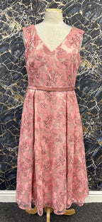 Vera Mont Women's evening handmade dress, pink with floral lace
