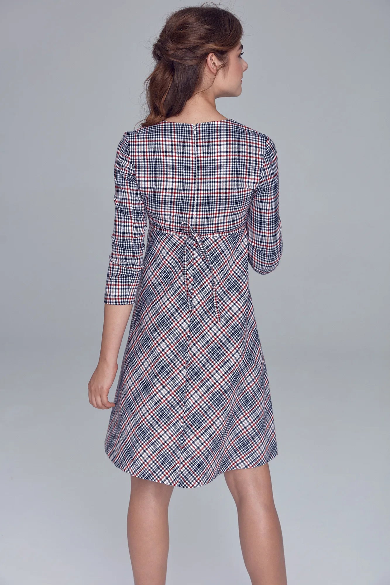 Apart Dress, cut below the bust line, plaid