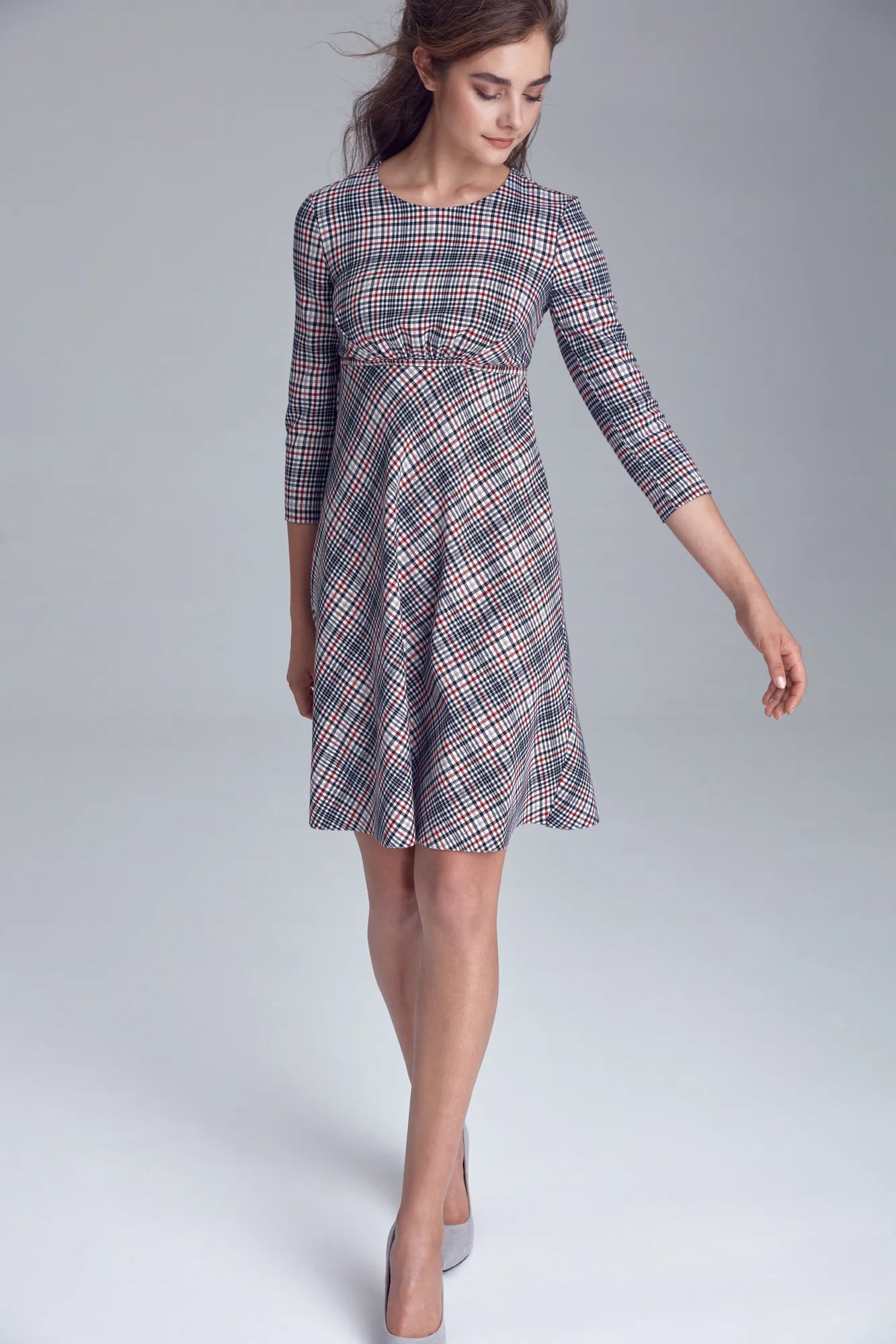 Apart Dress, cut below the bust line, plaid