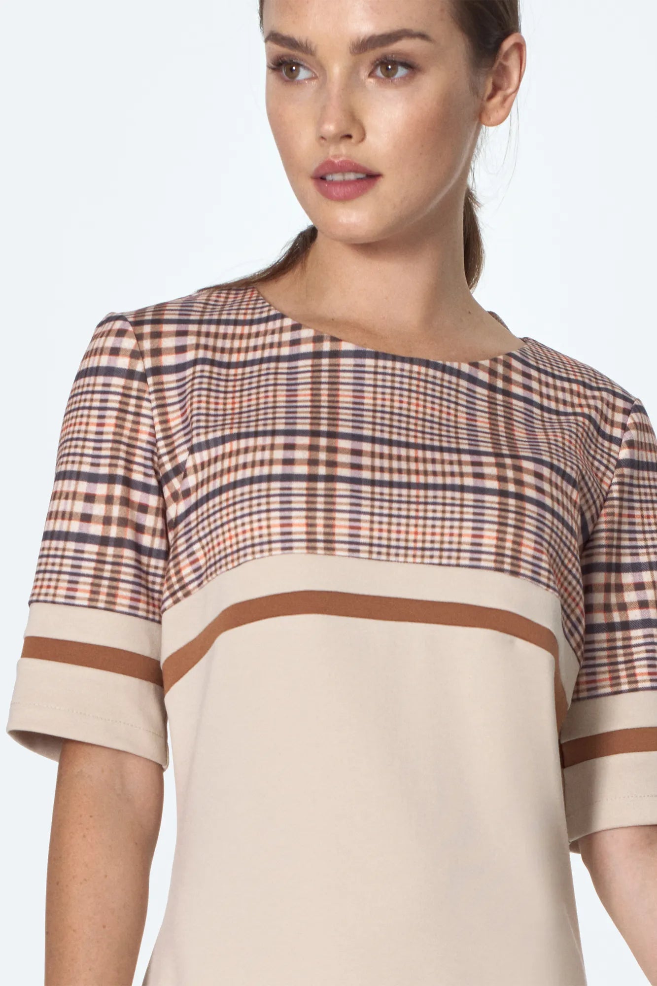 Nife Women's casual dress, beige