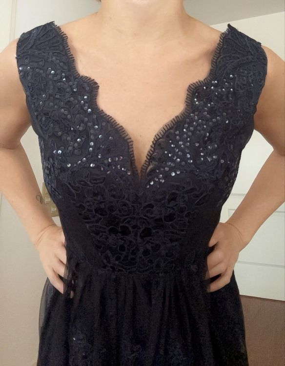 Vera Mont Elegant evening dress with lace, dark blue