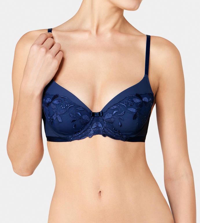 Повдигащ сутиен Triumph Sexy Angel Spotlight WHU